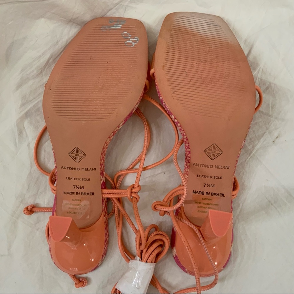 Antonio Melani Barden Lace-Up Dress Sandals
Citrus Peach 7.5M or 10M New - Picture 12 of 12